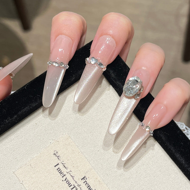 Luxus mit Strass verziertes Press-On-Nail-Set Karnz