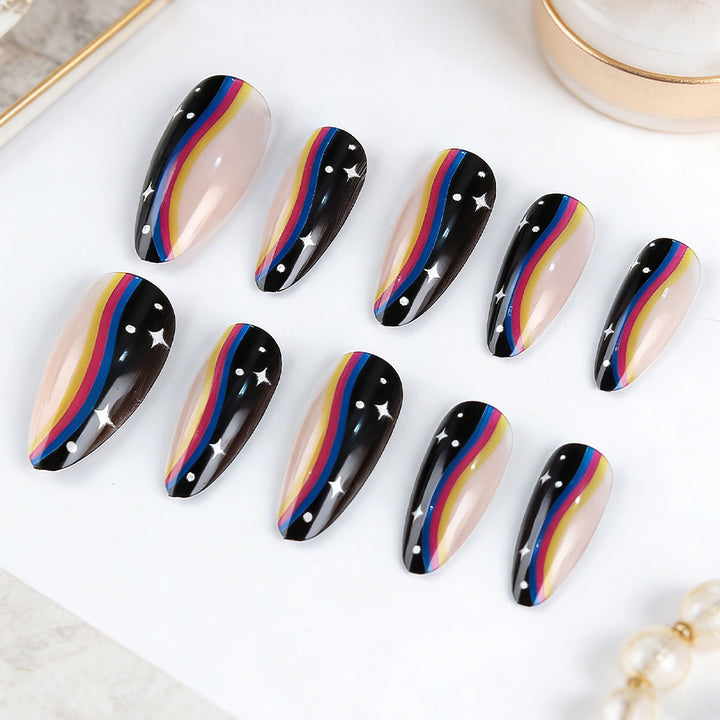 Künstlerisches Ombre Press-On Nageldesign Karnz