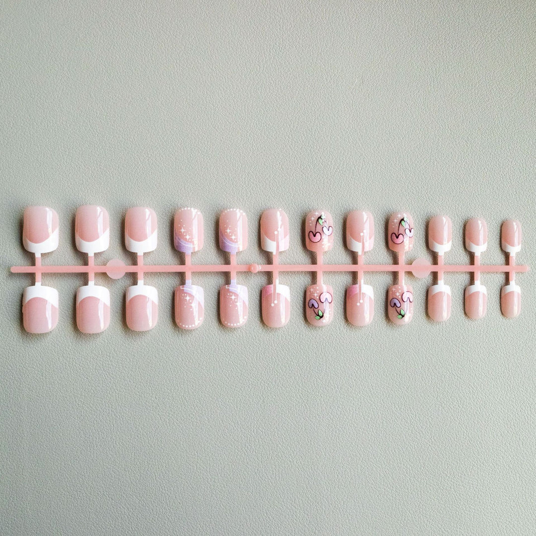 Künstlerisches Acrylnageldesign