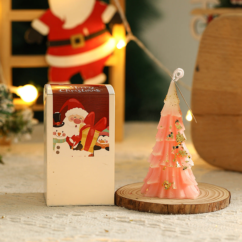 Festive Schichtige Kiefernnadel Texturierte Dekorative Tischwachs Baumkerze