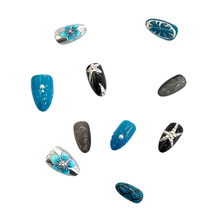 Künstlerisches Press-On-Nagelset mit floralen Motiven Karnz