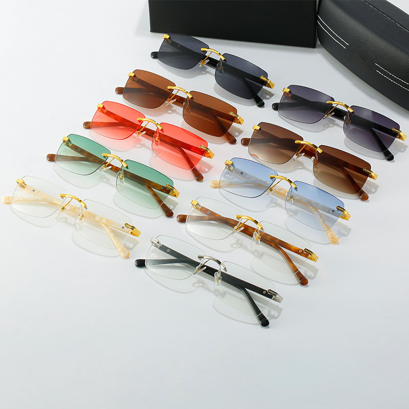 Damen modische Sonnenbrille mit stilvollem, eckigem Rahmen und eleganten Metallakzenten Karnz