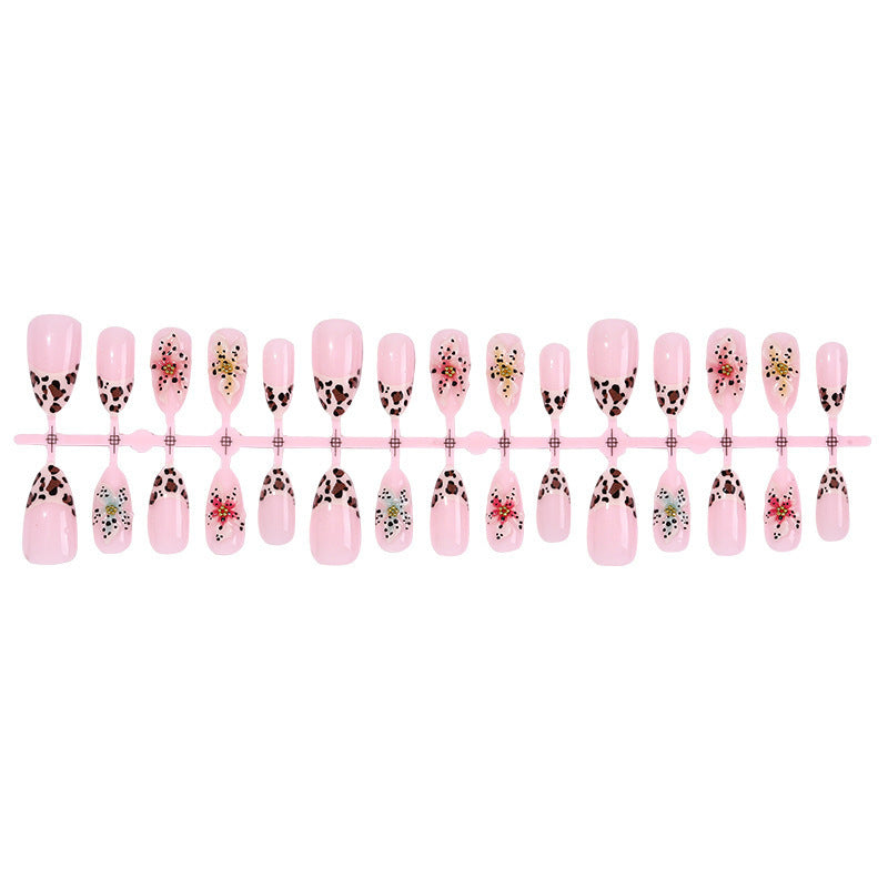 Exquisite Kunstnagel-Set mit floralem und tierischem Design Karnz