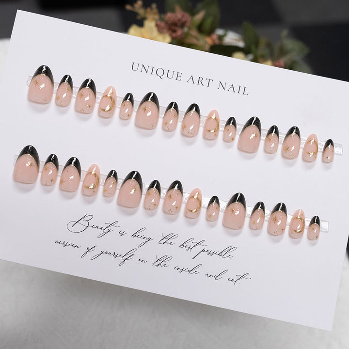 Elegante goldbeschichtete Stiletto-Press-On-Nägel