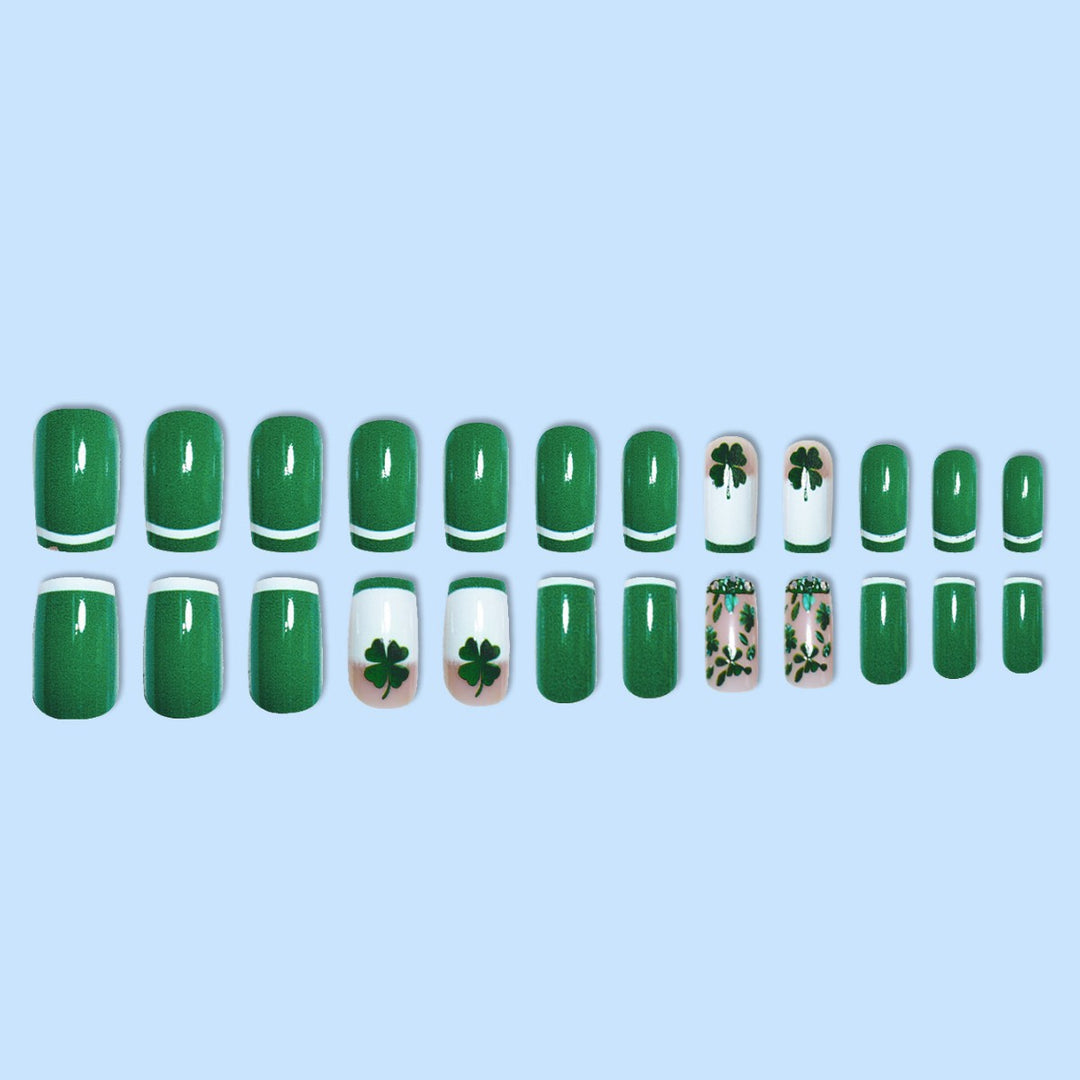 Glamouröses Press-On Nagelkunst-Set mit Kleeblattmotiv Karnz