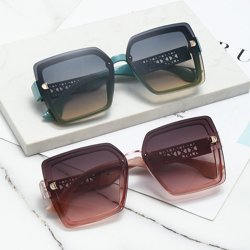 Damen modische quadratische Sonnenbrille mit robustem Rahmen und UV-Schutz Karnz