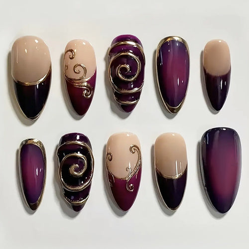 Kunstnagelset mit elegantem Schimmer-Design Karnz