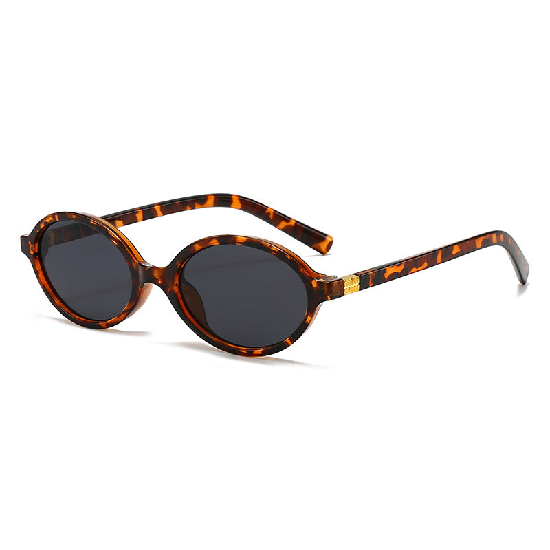 Damen modische ovale Brille mit goldenen Akzenten Karnz