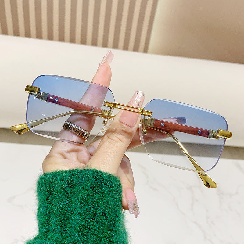 Damen modische rechteckige Sonnenbrille mit edlem Metallakzent Karnz