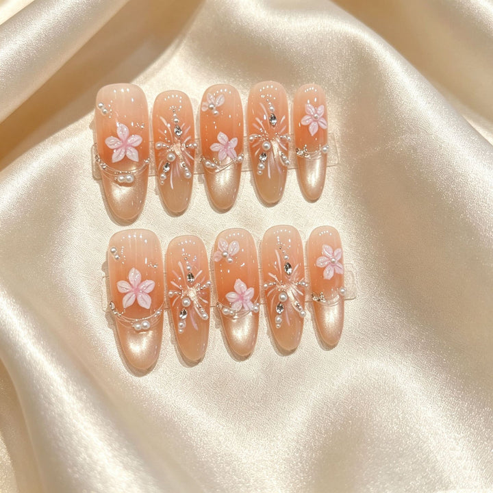 Blumenverzierte Press-On Nagelkit