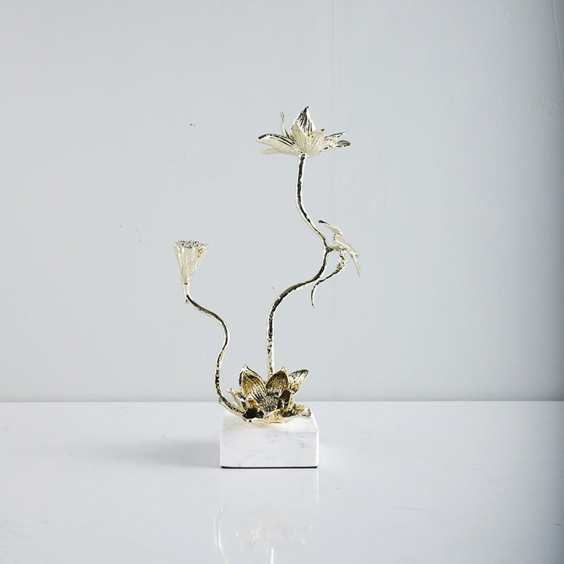 Elegante Lotusblume Skulptur
