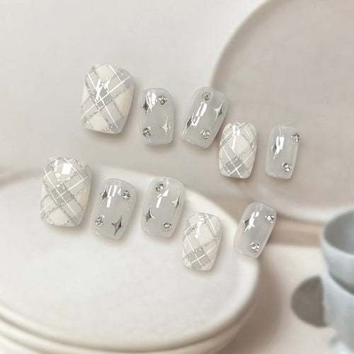 Elegantes dekoratives Press-On-Nagelset 1790745582