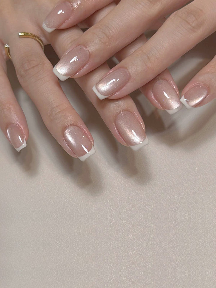 Glänzende Französische Spitze Gel Nagelverlängerungen Karnz
