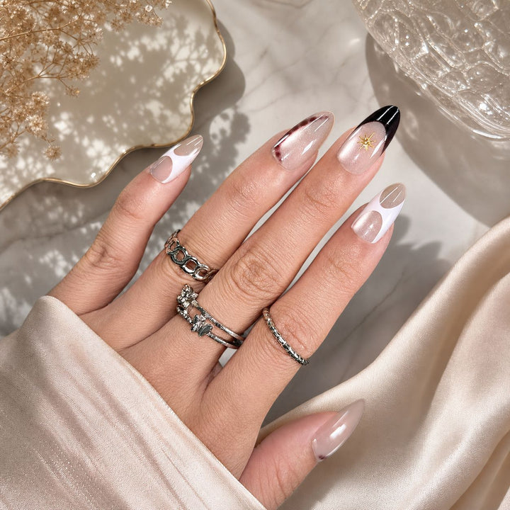 Künstlerisches Press-On Nagelspitzen-Set Karnz