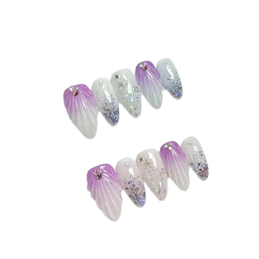 Dekorativer Press-On-Nagelset mit glitzerndem Ombre-Design