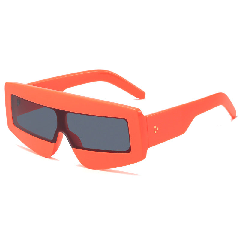 Damen futuristische Sonnenbrille im chunky Design Karnz