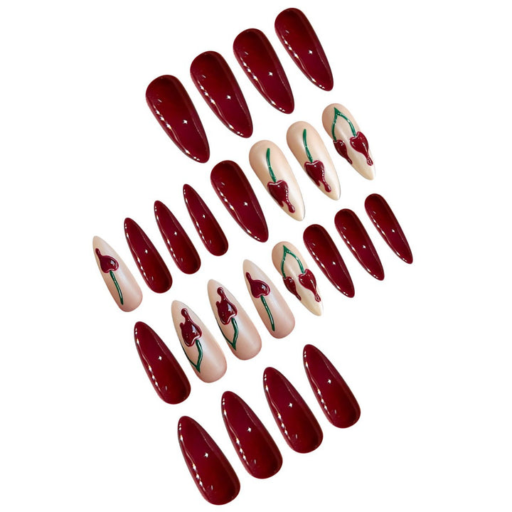 Stylisches Stiletto Press-On Nagelset Karnz