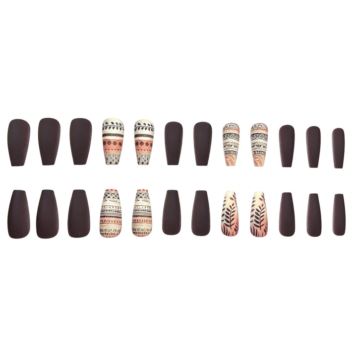 Künstlerisches saisonales Nageldesign Karnz