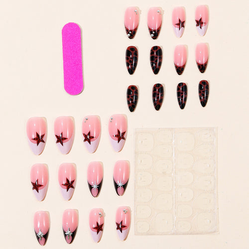Künstlerisches 3D-Acryl-Nail-Design Karnz