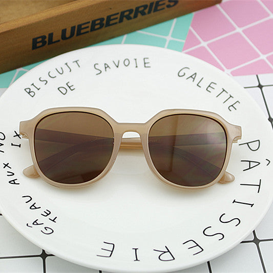Damen modische Sonnenbrille im eleganten, achtkantigen Design Karnz