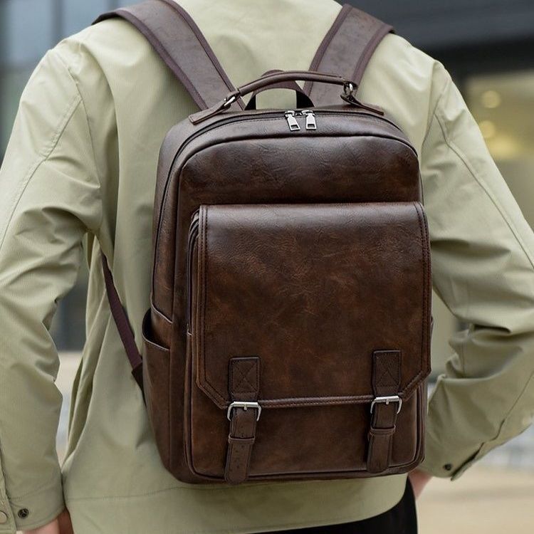Eleganter Rucksack mit Praktischen Fächern und Stilvollen Details Karnz