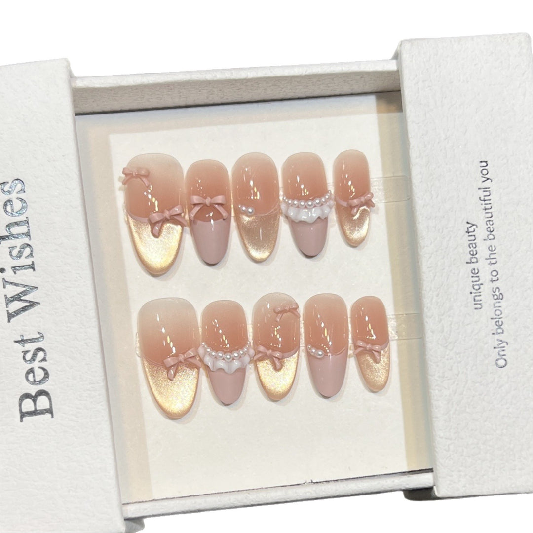 Elegantes Press-On Nagel Kunst Set mit Perlen- und Schleifenakzenten Karnz