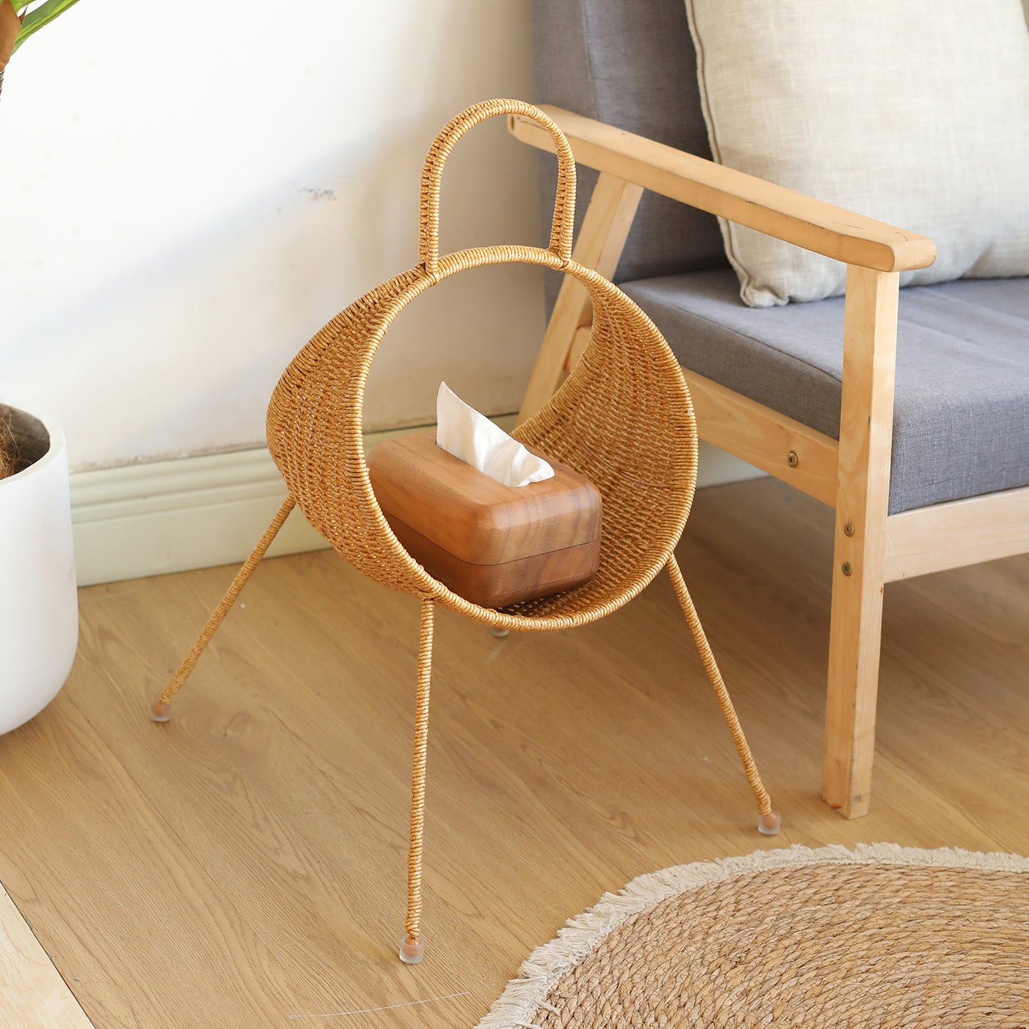 Unisex Designkorb mit geschwungener Form und ergonomischem Tragegriff Karnz