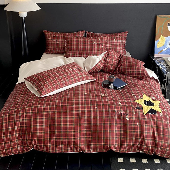 Kariertes Baumwoll-Perkal-Bettwäsche-Set mit tartan-appliziertem Bärenrelief