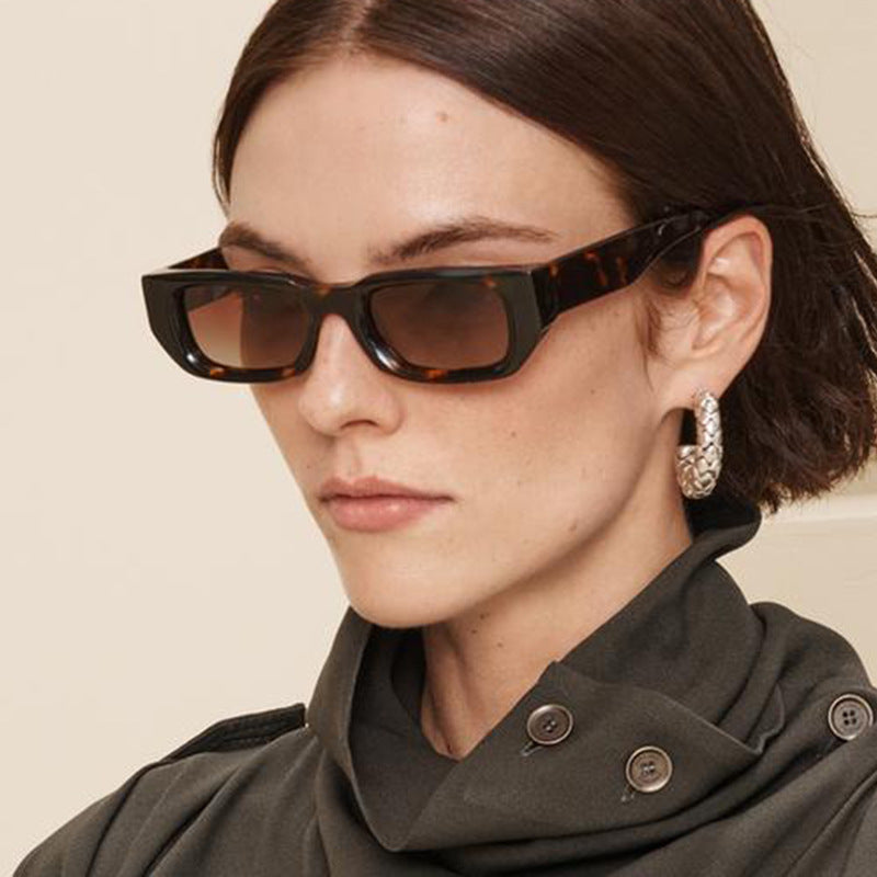 Damen modische Sonnenbrille mit innovativem, transparentem Rahmen und polarisierten Gläsern Karnz