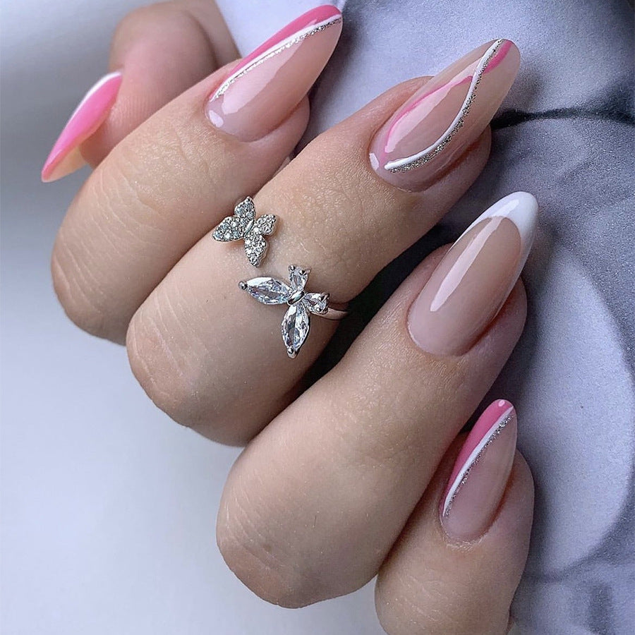 Elegantes Press-On-Nagelkunst-Set mit Schmetterlings- und Glitzerelementen Karnz