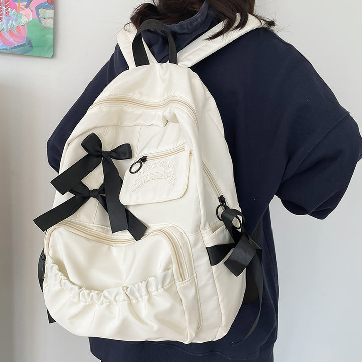 Stylischer Rucksack mit Schleifenverzierung Karnz