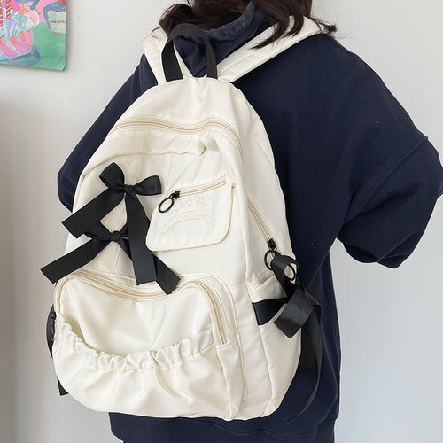 Stylischer Rucksack mit Schleifenverzierung Karnz