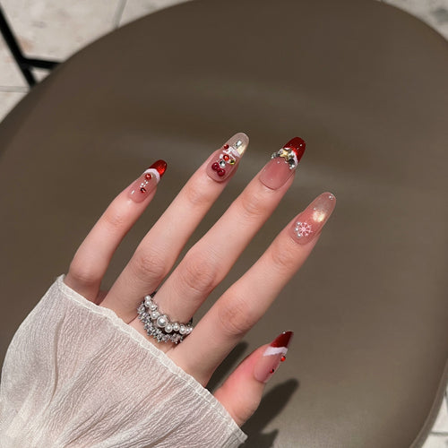 Festliche Ferien-Themen Press-On Nagelkunst Karnz
