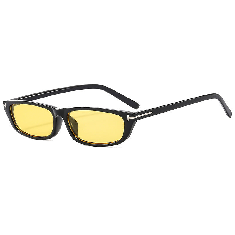 Damen modische Sonnenbrille im auffälligen Retro-Stil Karnz