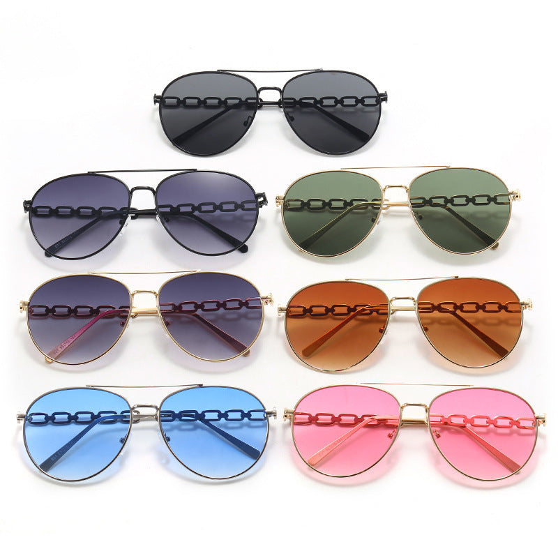 Damen Oversized Sonnenbrille mit modischem Kettenrahmen Karnz