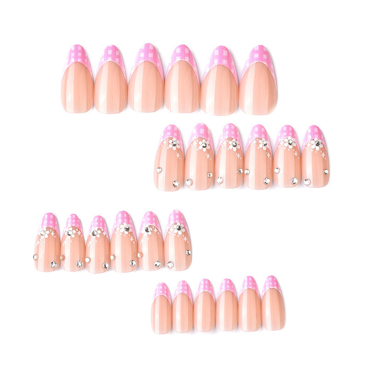 Künstlerisches Floral Französisch Press-On Nagelset Karnz