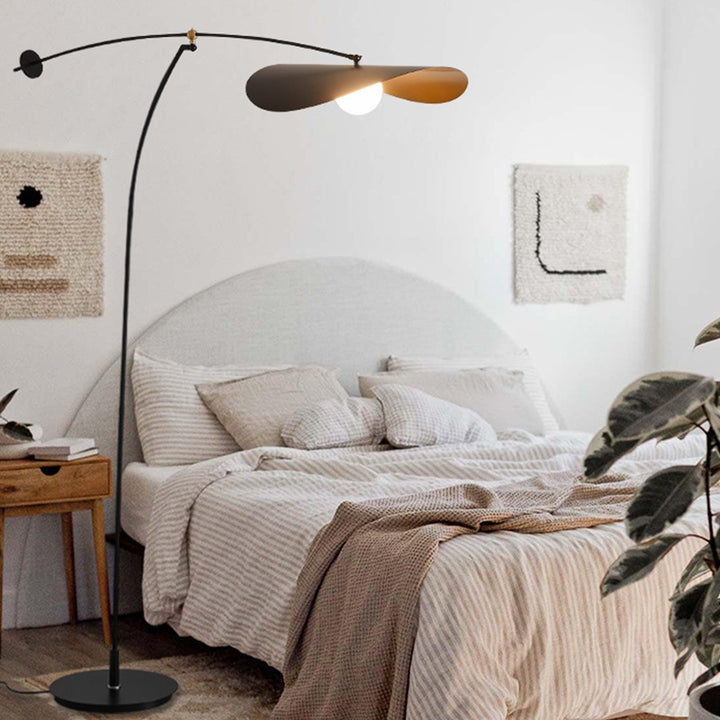 Moderne Bogen-Stehlampe mit verstellbarer Höhe