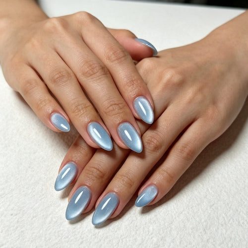 Glänzende Stiletto-Nageltips Karnz