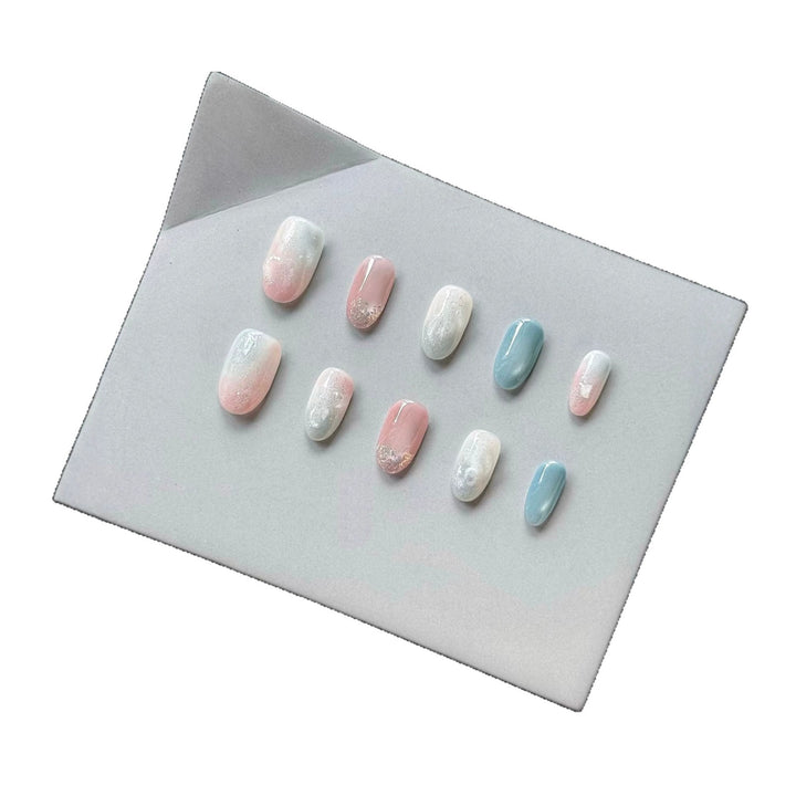 Elegantes Press-On Nagelset mit Farbverlauf-Akzenten