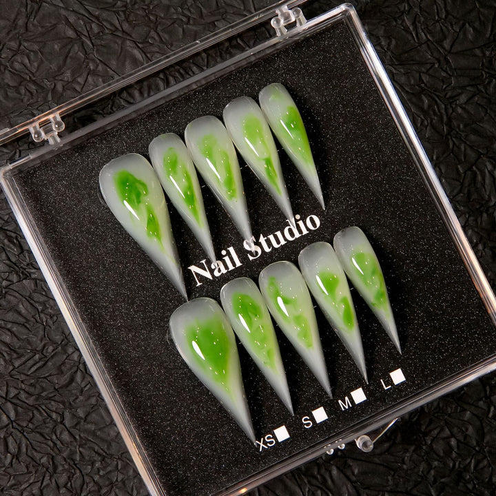 Stiletto Press-On Nagelset mit einzigartigem Marmor Design