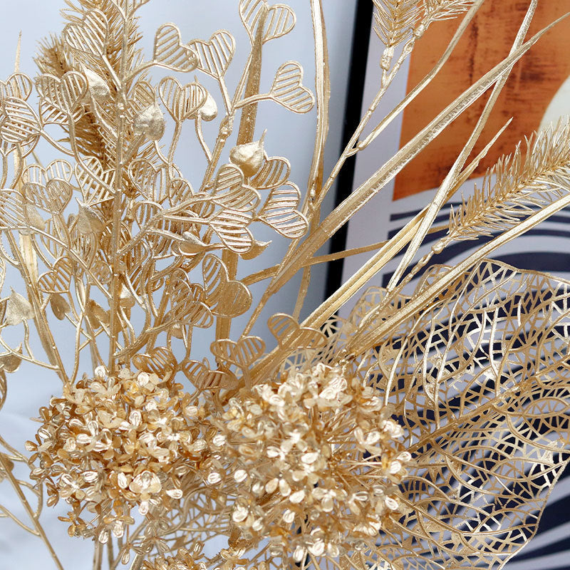 Elegante Metallblätter Dekoration Karnz
