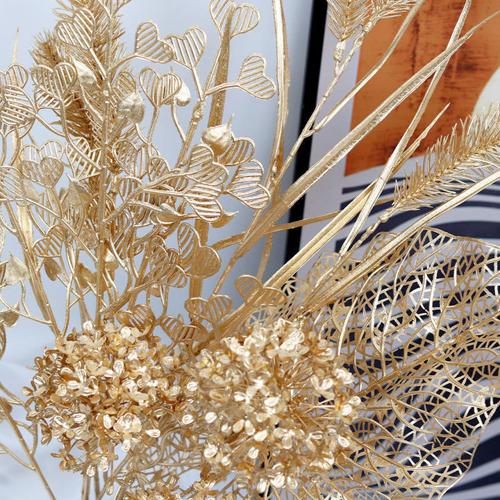 Elegante Metallblätter Dekoration Karnz
