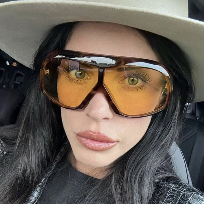 Damen oversized Sonnenbrille im modischen Schildkrötenmuster Karnz