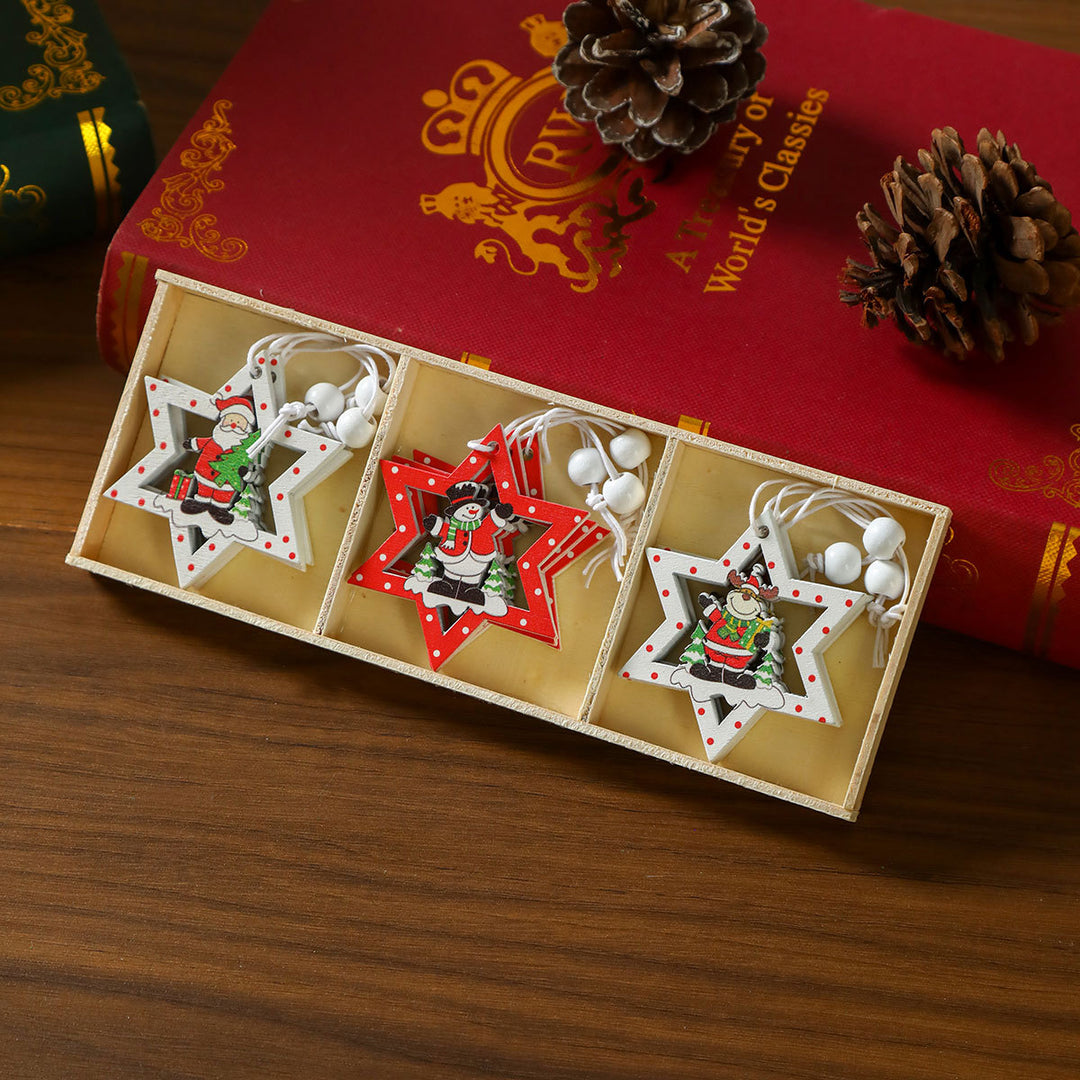 Festliche Baumförmige Ornamente Karnz