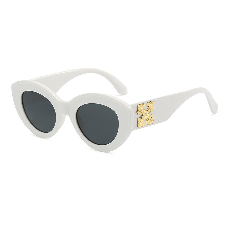 Damen Cat-Eye Sonnenbrille mit luxuriösen Akzenten und robustem Kunststoffrahmen Karnz