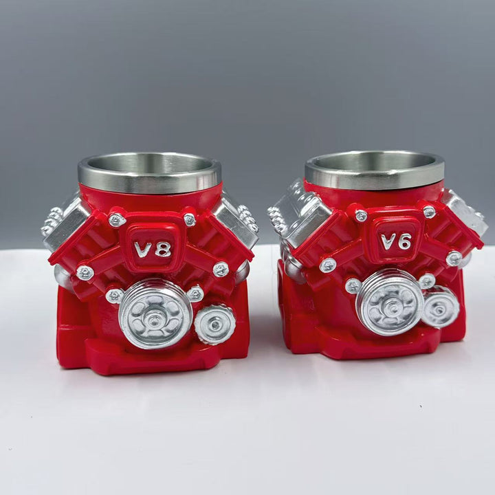 Tasse im V6 Motor Design Karnz