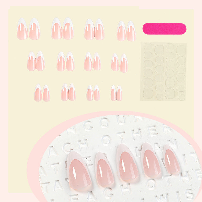 Elegantes Press-On-Nagelset mit natürlichem Finish Karnz