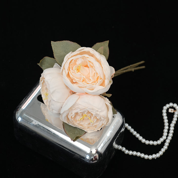 Elegante Blumenarrangement