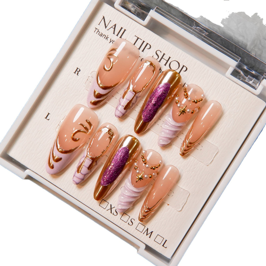 Glamouröse aufwendige Press-On-Nageldesigns