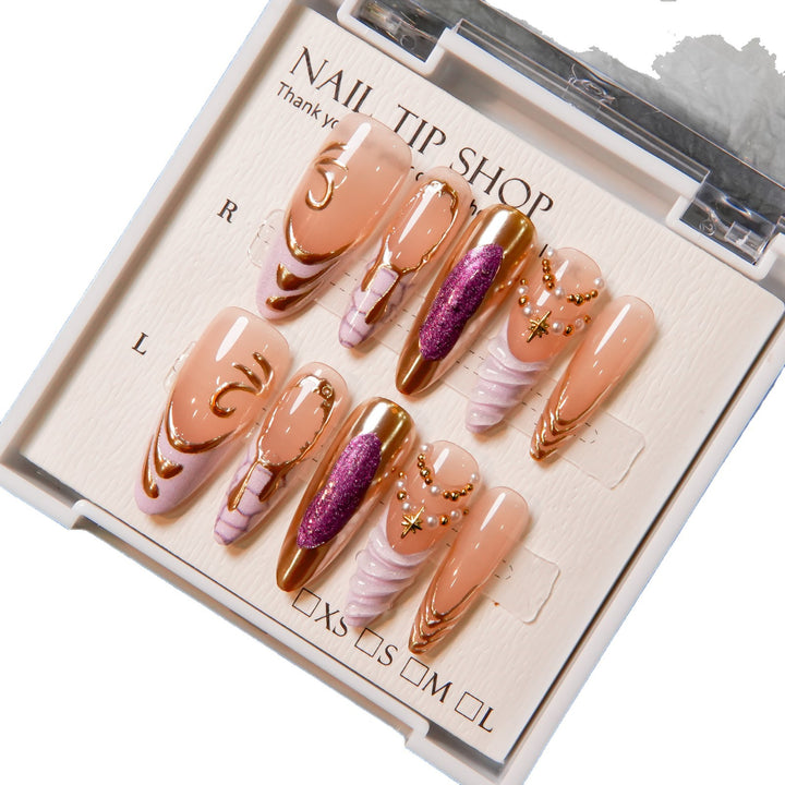 Glamouröse aufwendige Press-On-Nageldesigns